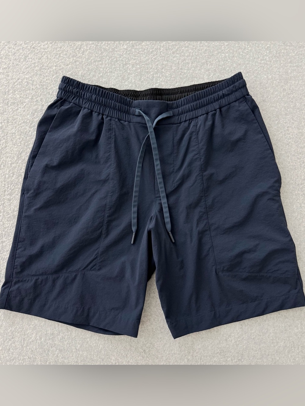 Lululemon Shorts Mens Size Medium Bowline Blue Ripstop Casual 8” Inseam LM7ARQS